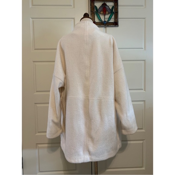 Banana Republic Luxe Cardigan - Picture 5 of 7